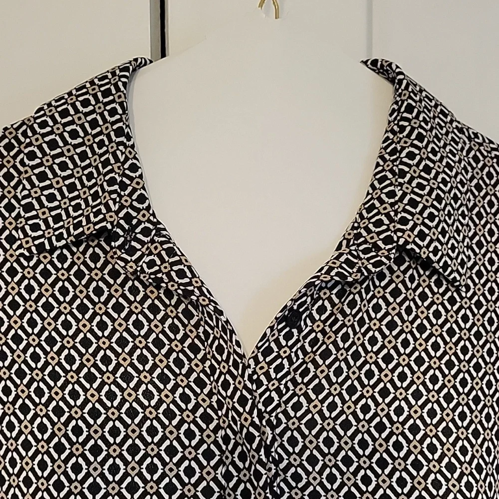 Pleione size small, oversized tunic shirt - Picture 2 of 4
